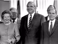 Vĩnh biệt ông Helmut Kohl - người phá đổ bức tường Berlin để tạo nên nước Đức hiện đại