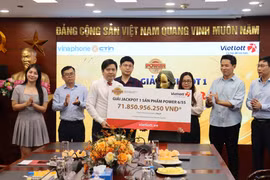 Người đàn ông Quảng Trị hơn 1.100 lần trúng Vietlott, vừa “ẵm” thêm giải độc đắc gần 72 tỷ đồng