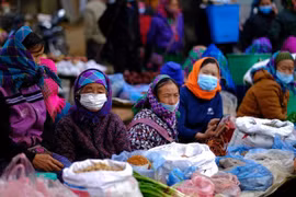 Đề xuất bỏ quy định thanh toán không dùng tiền mặt tại vùng sâu, vùng xa, biên giới, hải đảo
