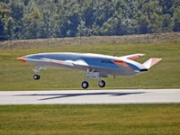 [ẢNH] MQ-25 Stingray: 