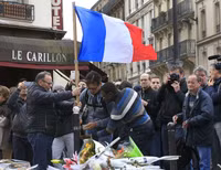 Những bức ảnh gợi lại ký ức bi thương vụ tấn công khủng bố Paris năm 2015