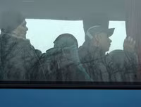 Ukraine và phiến quân miền Đông trao đổi toàn bộ tù nhân, liệu xung đột có chấm dứt?
