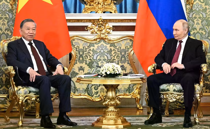 Tổng Bí thư, Chủ tịch nước Tô Lâm gặp Tổng thống Nga Vladimir Putin hồi tháng 5/2025. Ảnh: Điện Kremlin