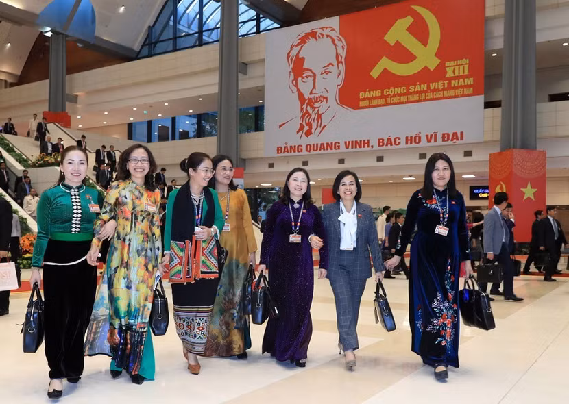 Các nữ đại biểu tham dự Đại hội đại biểu toàn quốc lần thứ XIII của Đảng Cộng sản Việt Nam