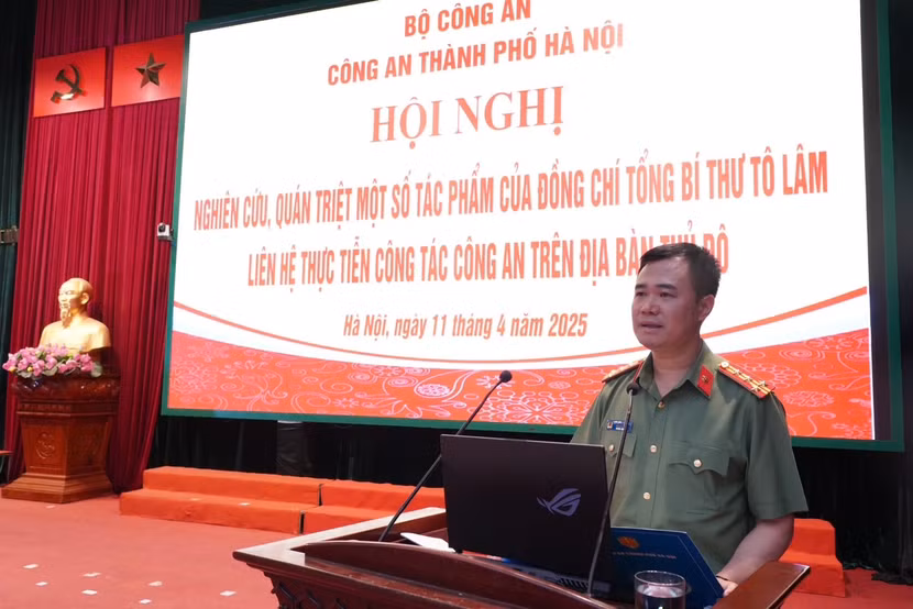 Đại tá Nguyễn Ngọc Quyền - Phó Giám đốc CATP phát biểu kết luận hội nghị