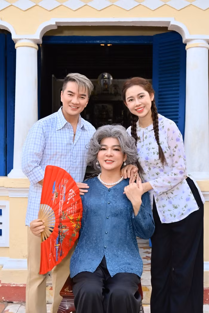 Vũ Hà tham gia MV trong vai mẹ Đàm Vĩnh Hưng