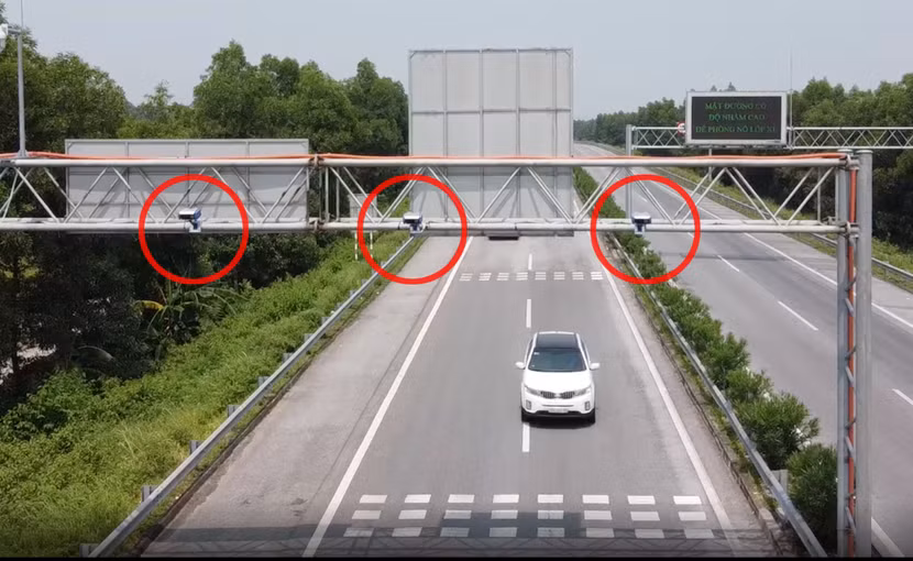 Hệ thống camera trên cao tốc phát hiện, xử lý hàng nghìn xe vi phạm