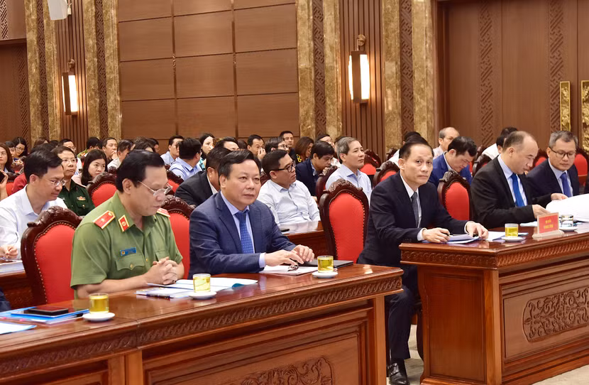 Hội nghị có sự tham dự của nhiều cán bộ chủ chốt thành phố Hà Nội