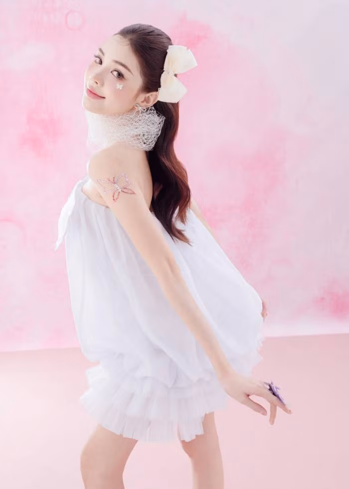 Đan Tiên sở hữu nhan sắc ngọt ngào, thanh tú