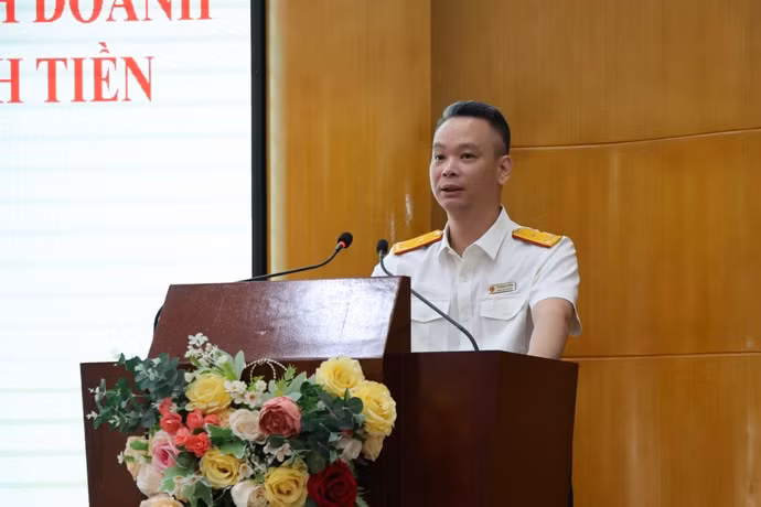 Ông Vũ Mạnh Cường, Chi cục trưởng Chi cục Thuế Khu vực I phát biểu tại Hội nghị Ông Vũ Mạnh Cường, Chi cục trưởng Chi cục Thuế Khu vực I phát biểu tại Hội nghị