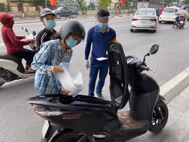 Người dân cơ bản hợp tác với lực lượng kiểm tra