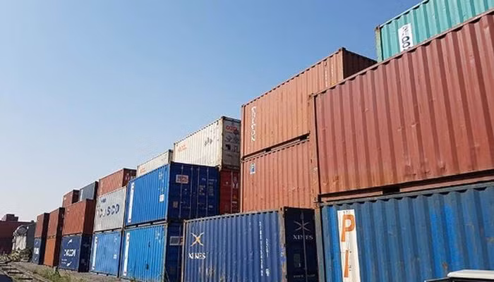 Việc giải phóng các container vô chủ sẽ cần nhiều thời gian (Ảnh minh họa)