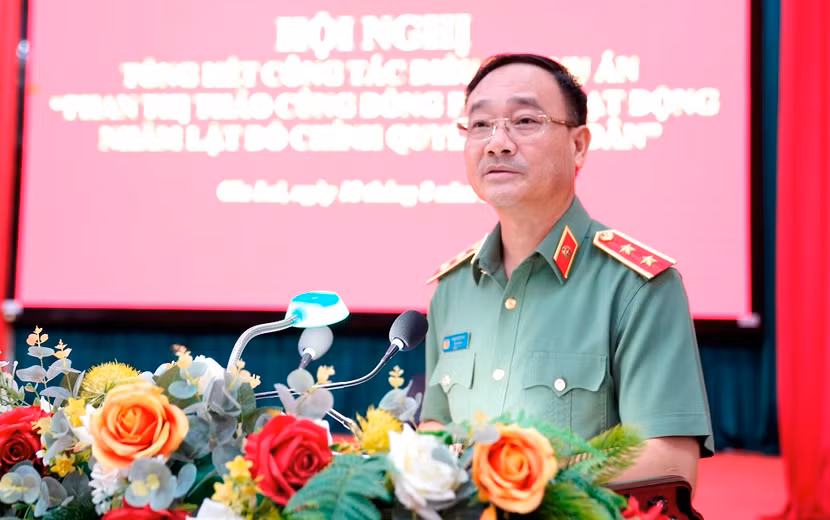 Trung tướng Phạm Thế Tùng phát biểu chỉ đạo tại hội nghị Trung tướng Phạm Thế Tùng phát biểu chỉ đạo tại hội nghị