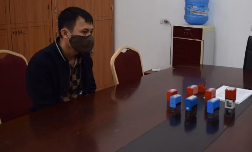 Đối tượng Dũng và tang vật vụ án