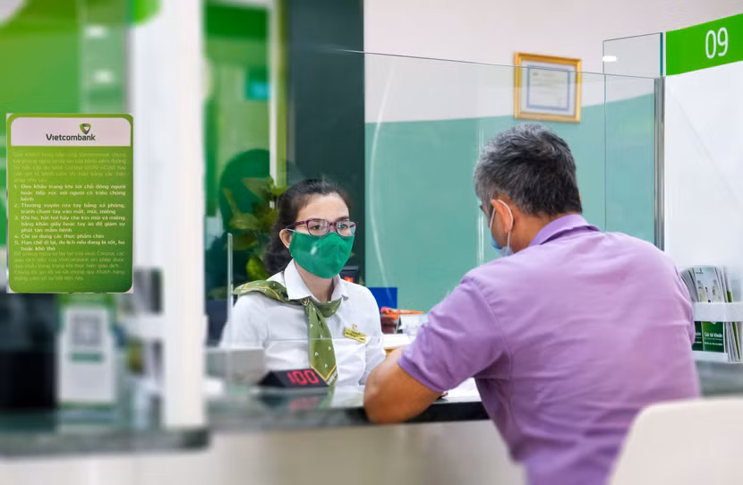 Vietcombank là ngân hàng đầu tiên công bố giảm lãi suất cho vay hỗ trợ doanh nghiệp phục hồi sau dịch