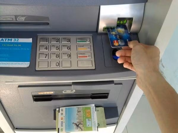 Các ngân hàng cần xử lý kịp thời các sự cố ATM