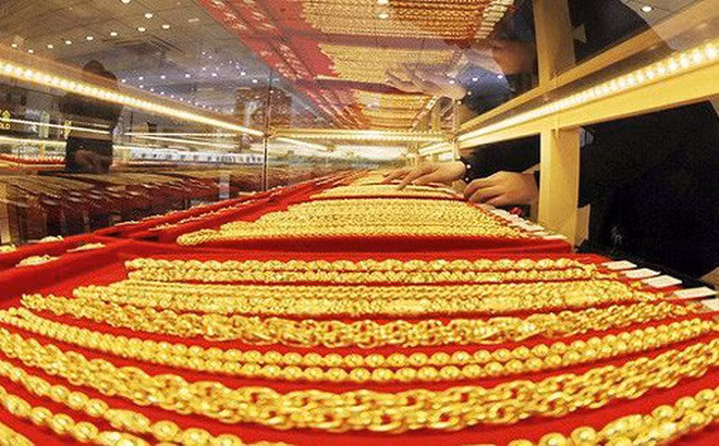 Giá vàng biến động mạnh trên thị trường thế giới