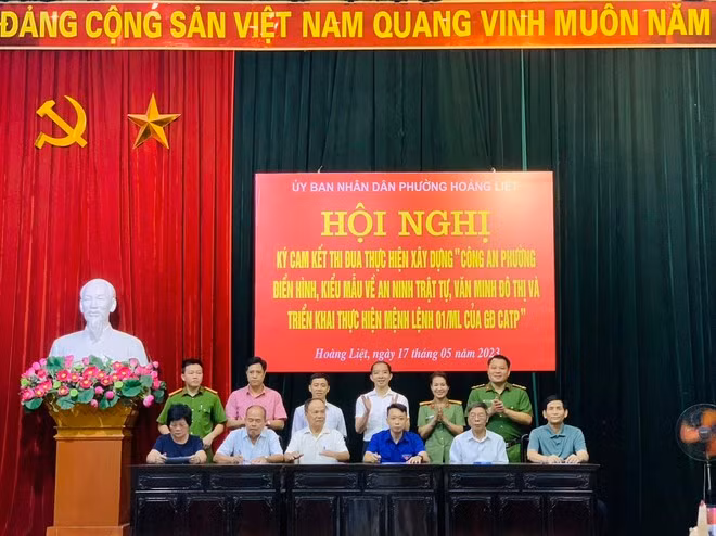 Các tổ dân phố của phường Hoàng Liệt đăng ký xây dựng “Tổ dân phố văn minh đô thị” năm 2023 gắn với CAP điển hình, kiểu mẫu về ANTT