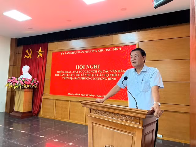 Đại diện lãnh đạo UBND phường Khương Đình mong muốn cán bộ, nhân dân trên địa bàn chung sức trong "cuộc chiến" phòng ngừa hỏa hoạn