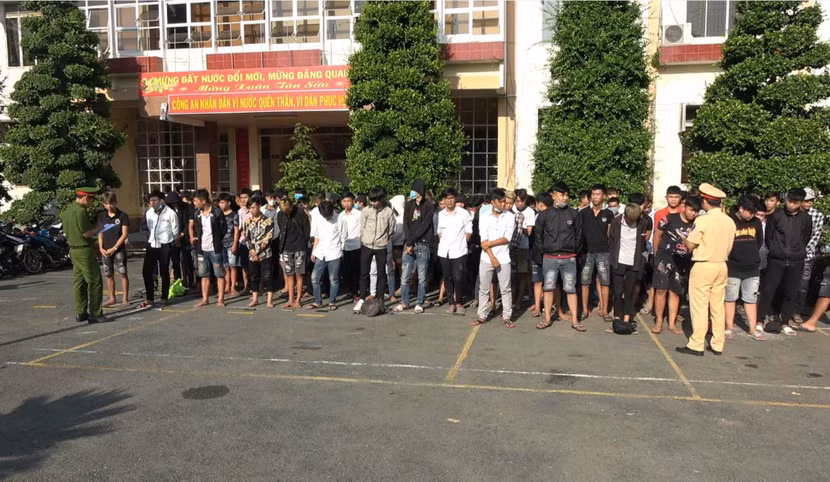 Lực lượng Công an các địa phương trấn áp quyết liệt những đối tượng đua xe và cổ vũ đua xe trái phép