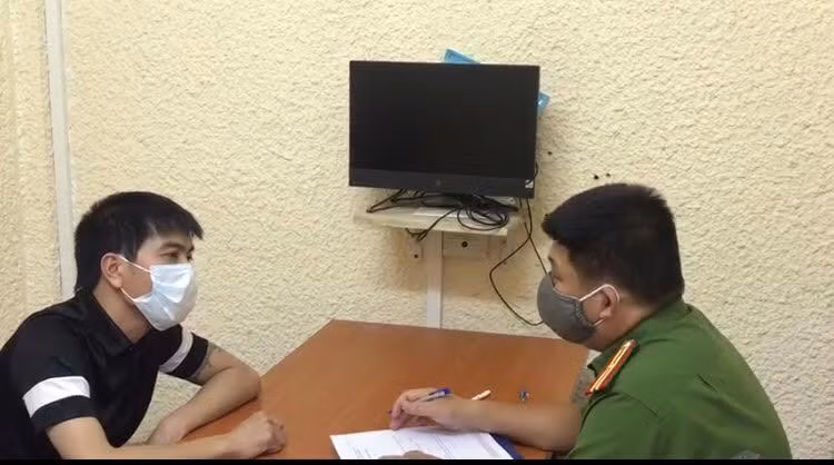 Dũng "ốt" bị Phòng CSHS, CATP Hà Nội bắt khẩn cấp cùng đồng bọn