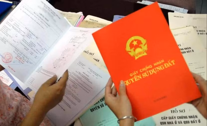 Khi sáp nhập tỉnh, thành không yêu cầu người dân phải thực hiện thủ tục đổi "sổ đỏ" Khi sáp nhập tỉnh, thành không yêu cầu người dân phải thực hiện thủ tục đổi "sổ đỏ"