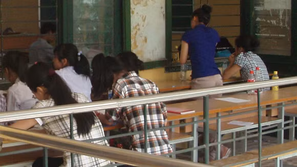 Quy định mới về dạy thêm, học thêm nhận được nhiều sự đồng tình song còn không ít băn khoăn.