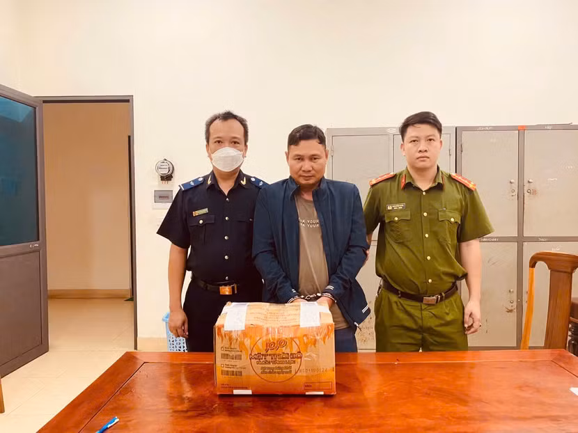 Đối tượng và số ma túy bị bắt giữ