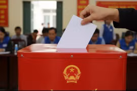 Cử tri chưa đăng ký thường trú, tạm trú hoặc đang ở nước ngoài tham gia bầu cử ra sao? 