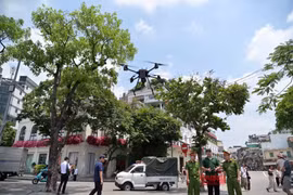 Công an Hà Nội thử nghiệm UAV giám sát ANTT từ trên không: Có công nghệ giám sát, ý thức người dân sẽ nâng cao