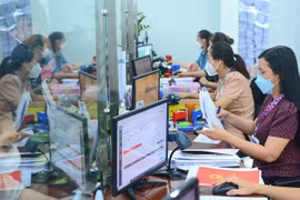 Đột phá thể chế, chính sách để thu hút người tài vào khu vực công