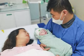 Hà Nội: Đề xuất hỗ trợ 4 triệu đồng với phụ nữ sinh đủ hai con trước 35 tuổi 