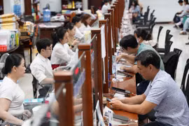 Xem xét đề xuất điều chỉnh tiền lương khu vực công và lương tối thiểu vùng năm 2027