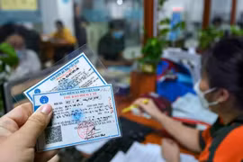 Kiến nghị hỗ trợ 50-70% chi phí thuốc đặc trị cho người thu nhập thấp 