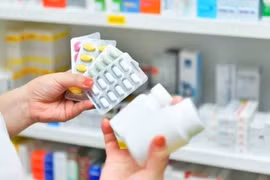 Ba doanh nghiệp dược bị phạt gần 100 triệu do vi phạm về kê khai thuốc