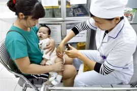 Nhiều địa phương có nguy cơ không đạt chỉ tiêu tiêm chủng cho trẻ