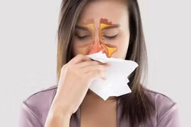 Phòng viêm mũi dị ứng trong thời tiết ngày nắng, đêm lạnh 