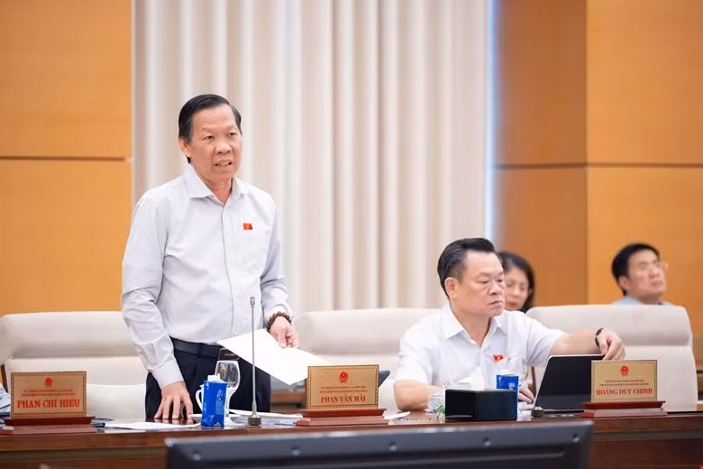 phan-van-mai.jpg