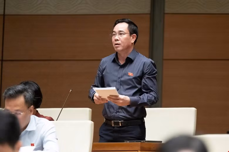 nguyen-van-huy.jpg