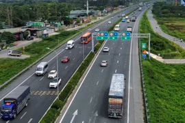 Tin Podcast ngày 26/8/2026: Cục CSGT thông báo bắt đầu xử phạt lỗi không giữ khoảng cách an toàn trên cao tốc