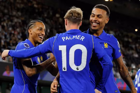 Hai tân binh kiến tạo và ghi bàn, Chelsea thắng nghẹt thở Fulham