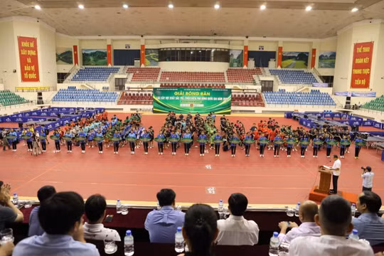 Gần 300 tay vợt trẻ hội tụ tại Ninh Bình tranh tài giải bóng bàn quốc gia