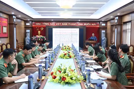 Xây dựng đội ngũ lãnh đạo đáp ứng yêu cầu làm việc trong môi trường quốc tế 