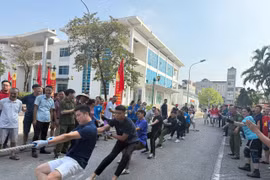 Sôi nổi giải kéo co hưởng ứng Ngày hội toàn dân bảo vệ an ninh Tổ quốc 