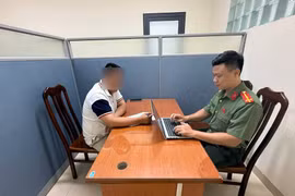 Xử phạt 15 triệu đồng một kiểm duyệt viên nhóm Facebook để lọt văn bản giả mạo