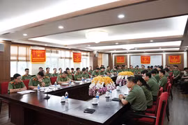 Nâng cao ý thức cảnh giác, kỹ năng xử lý tình huống trong công tác Cảnh vệ