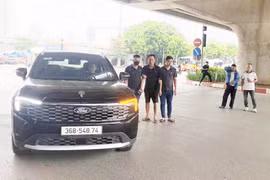 Tạm giữ hình sự đối tượng điều khiển ô tô đâm Cảnh sát giao thông