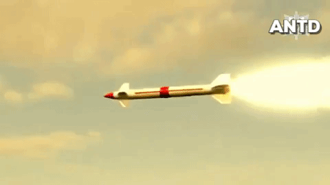 Lo pháo HIMARS Ukraine tập kích, Nga triển khai 'rồng lửa' S-350 Vityaz bảo vệ căn cứ không quân