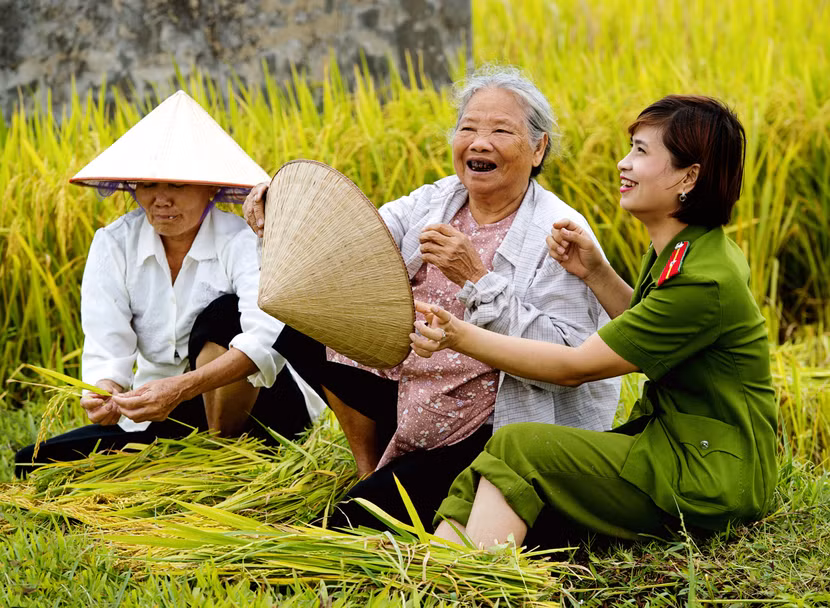 Việc tăng cường công tác giáo dục chính trị, tư tưởng sẽ giúp cán bộ, đảng viên trong lực lượng công an xã thật sự trong sạch, vững mạnh, gần gũi, thân thiện, gắn bó mật thiết với nhân dân