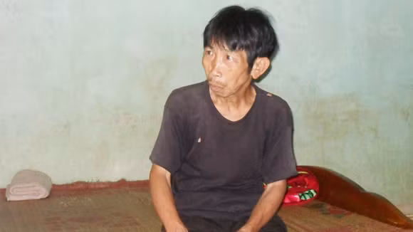 Người đi nơm nớp, người ở khốn cùng ảnh 1